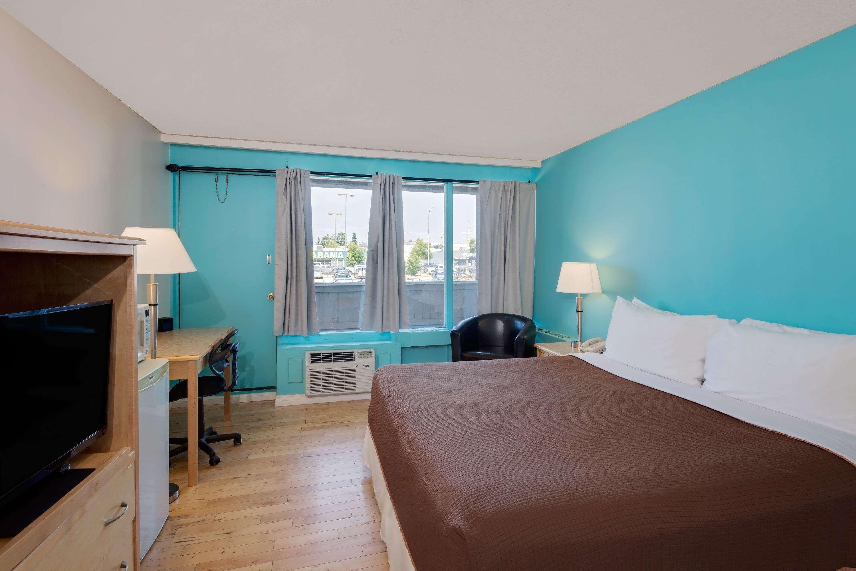 Baymont By Wyndham Edson Hotel Bagian luar foto
