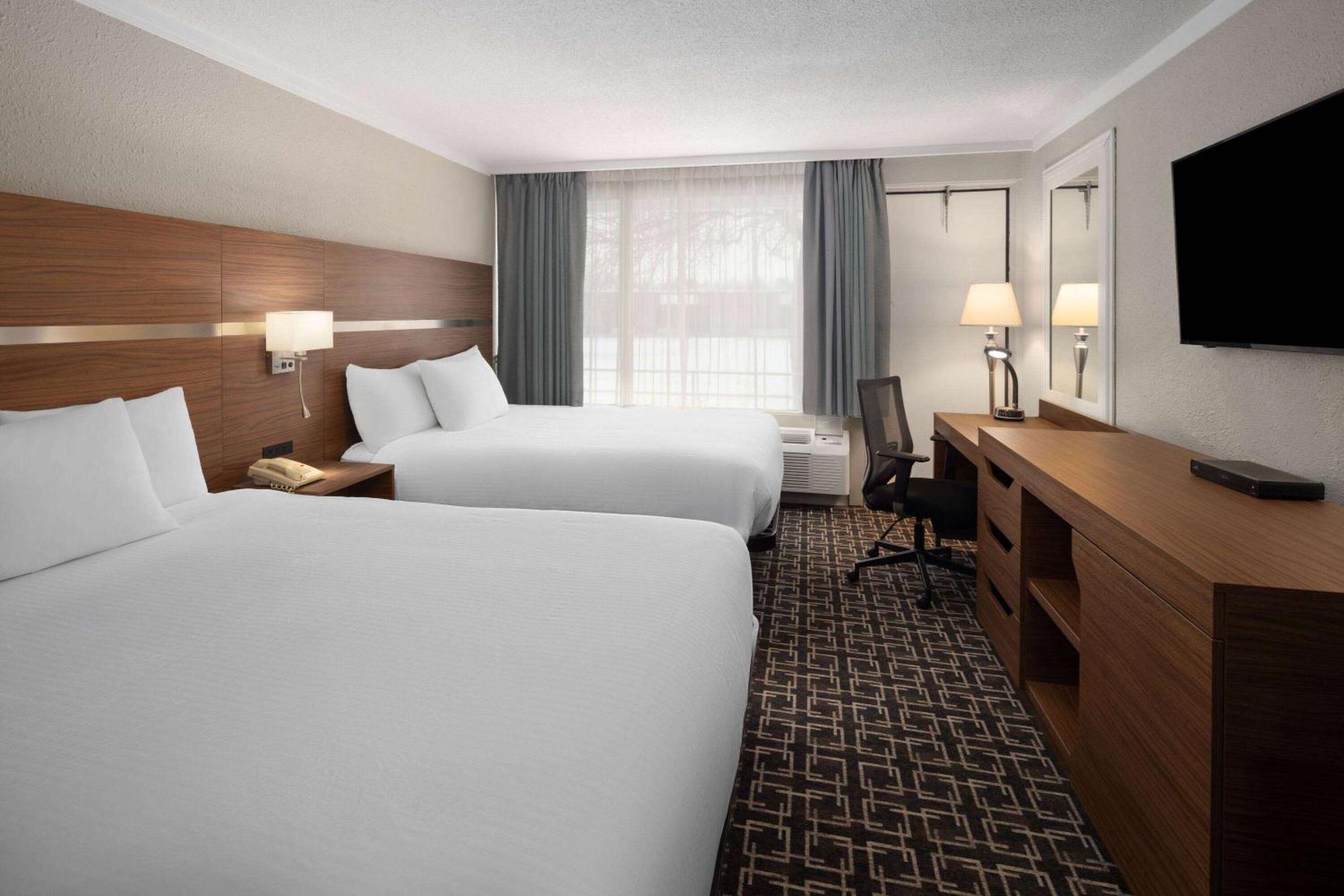 Baymont By Wyndham Edson Hotel Bagian luar foto